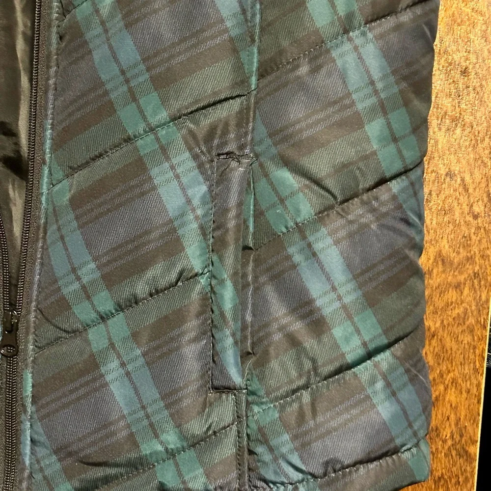 Jason Maxwell Black and Teal Plaid Quilted Vest - Picture 4 of 6